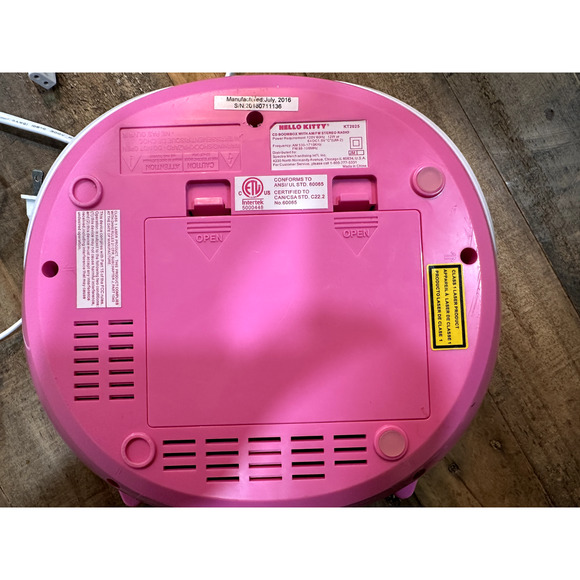 🎀 Hello Kitty KT2025 CD Player Radio Boombox – Tested Lights & FM - Picture 3 of 5